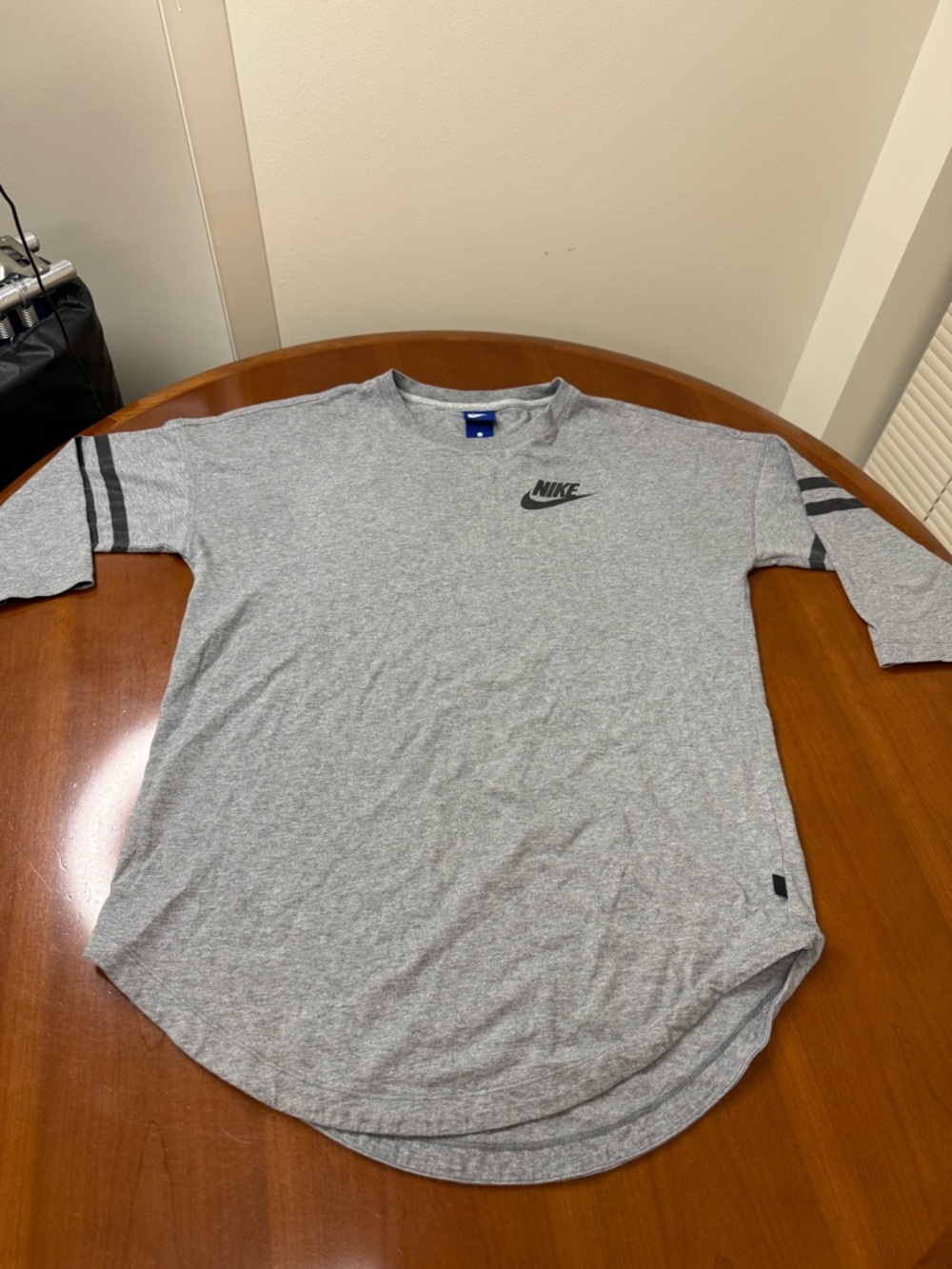 Nike Women’s Grey Heather Short-Sleeve Crew Shirt